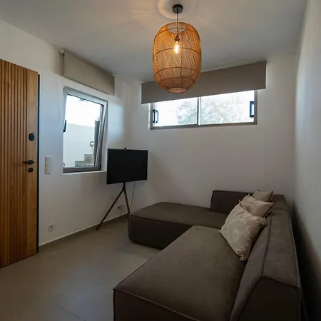Villa Livas Sun House *