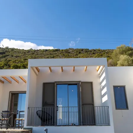Livas Sun House Willa