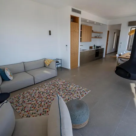 Villa Livas Sun House *