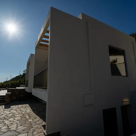 Livas Sun House *