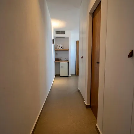 Livas Sun House Villa *